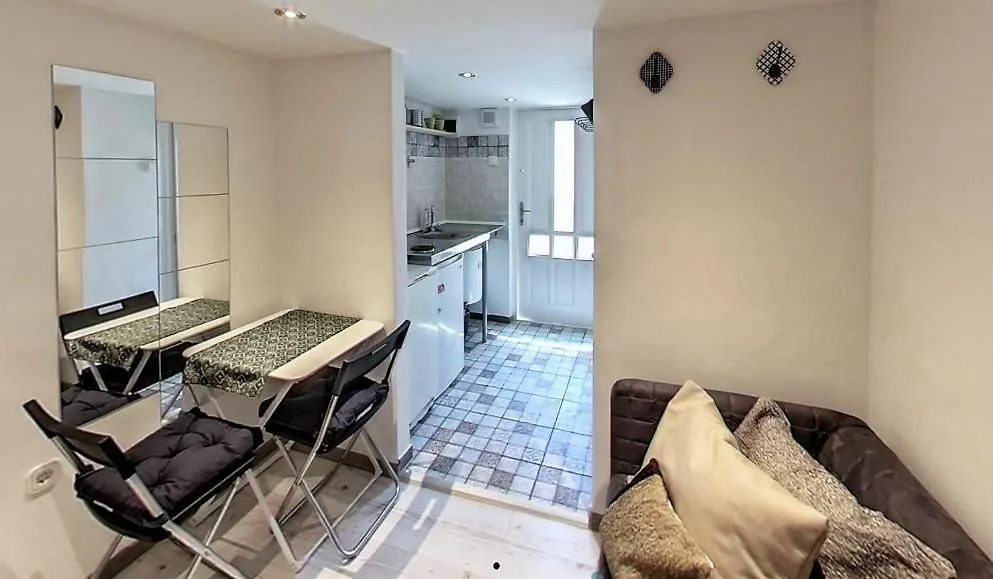 شقة Cute Studio In City Center. Capsule Apartment! بودابست المجر