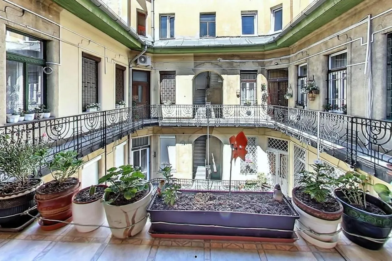 Cute Studio In City Center. Capsule Apartment! Budapest Hungary