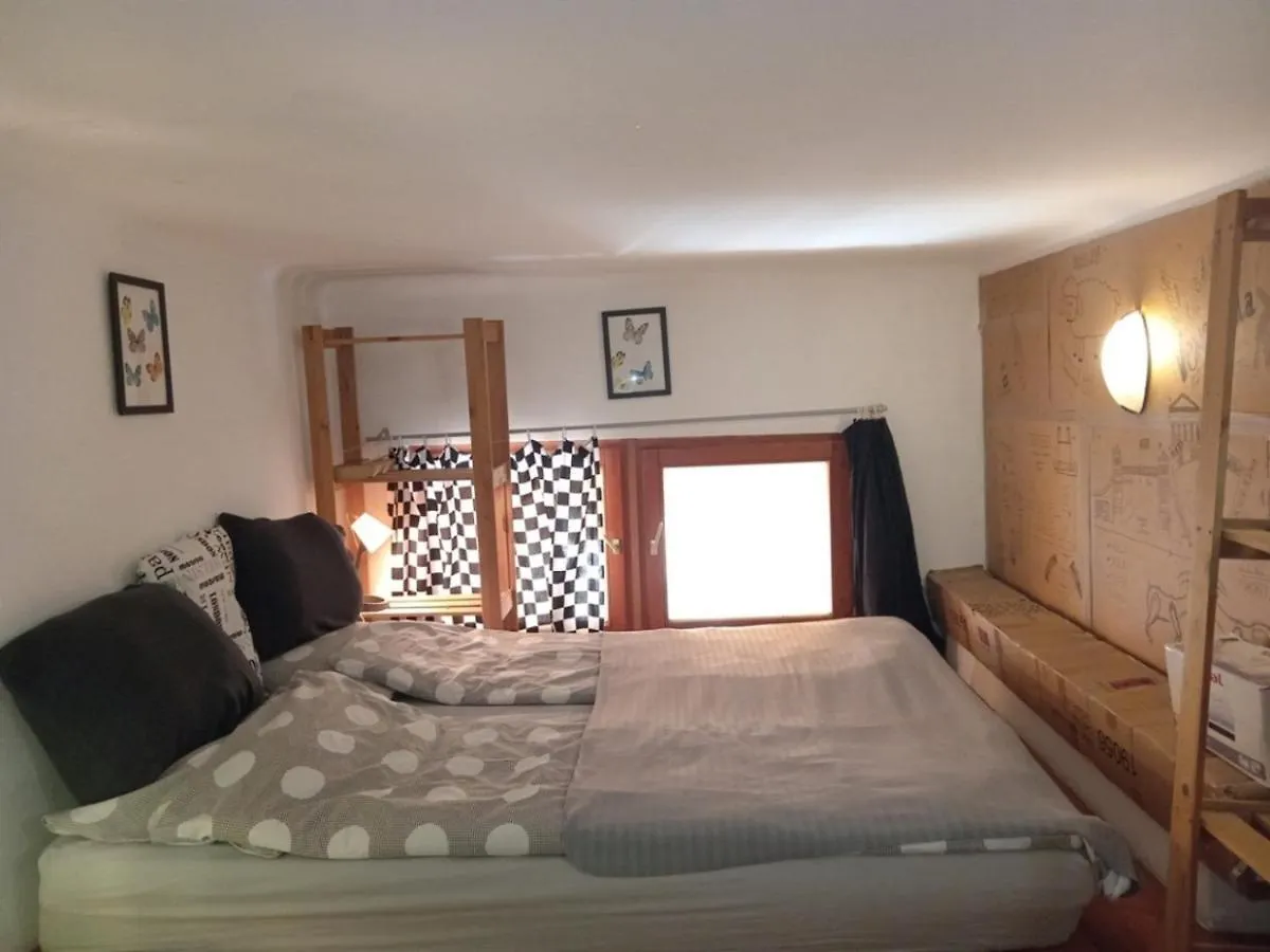 Cute Studio In City Center. Capsule Apartment! Budapest Apartment